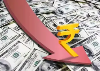 Historic fall in rupee! Reached 96.18 against dollar for the first time, Sensex also fell by 550 points