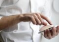 How safe is it to charge your phone during a storm? Know the important precautions