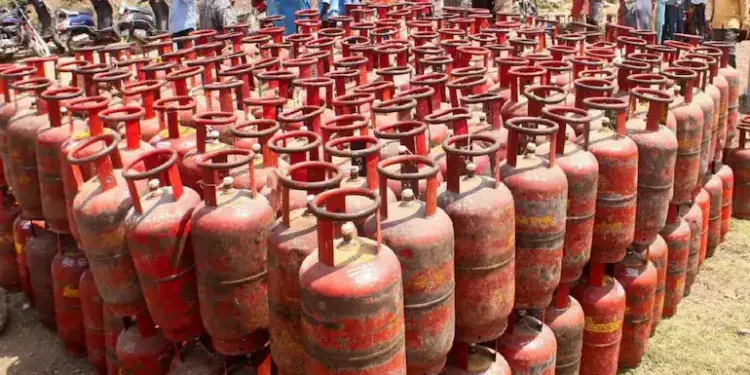 Important news for LPG consumers! New prices of LPG cylinder released, check the price in your city immediately