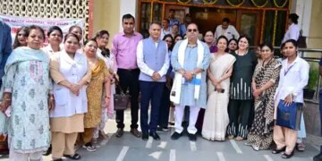 International Nurses Day: Delhi Chief Minister interacts with caregivers