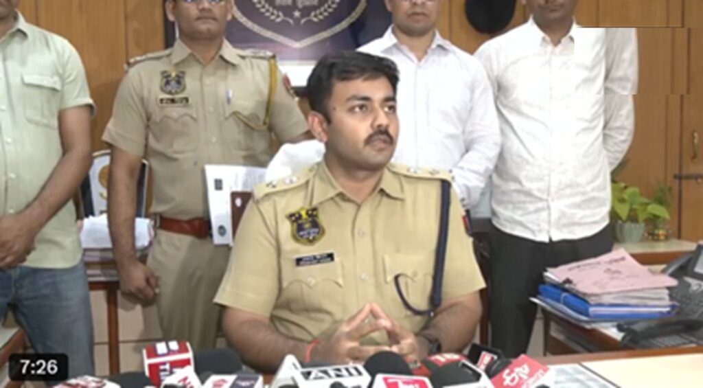 Jaipur: Posing as a businessman from Dubai, a couple was held hostage, extorted Rs 48 lakh, two vicious criminals including the mastermind were arrested.