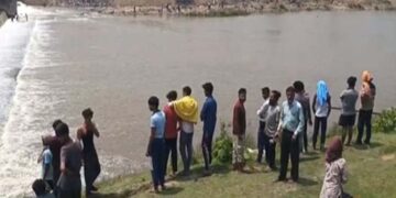Jharkhand Ramgarh drowning case | Jharkhand Latest Hindi News | Jharkhand Breaking News Hindi Newstr | Jharkhand News: Two teenagers who went to take bath in Damodar river in Ramgarh died, mourning spread in the family. News Track in Hindi