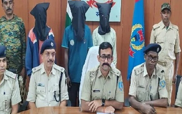 Jharkhand: Three hardcore PLFI militants arrested in Khunti, involved in firing and arson at railway site.