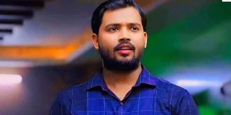 Khan Sir. Khan Sir on NEET Paper Leak. NEET Scam Patna Khan Sir Khan Sir on NEET Paper Leak: Khan Sir's sensational revelation on NEET paper leak case, serious questions raised on CBI. News Track in Hindi