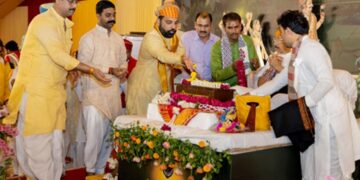 Kota is fragrant with the tradition of Mewar: Dr. Lakshyaraj Singh Mewar established Narmadeshwar Mahadev Shivling.