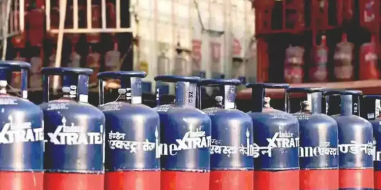 LPG Cylinder Price Today: What are the latest prices of domestic and commercial gas cylinders on May 22? See full list here