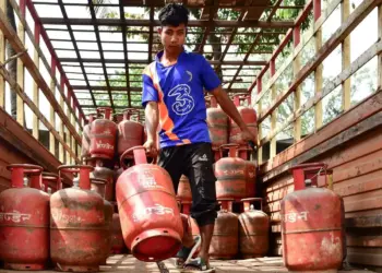 LPG Cylinder Rate Today: Big relief regarding LPG cylinder, know what is the new rate in your city today