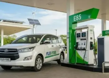 Launch of flex fuel vehicles stalled in the country and debate broke out over fuel shortage among oil companies.