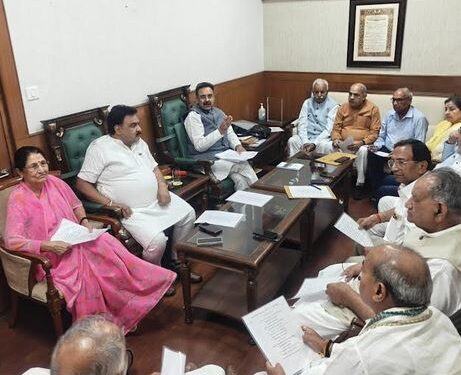 Legislative Assembly Speaker Harvinder Kalyan held a meeting with the chairpersons of the committees.