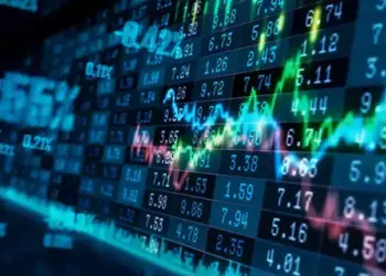 Light recovery in Sensex-Nifty: Market closed flat after continuous decline, increase of ₹ 2.5 lakh crore in investors' wealth.