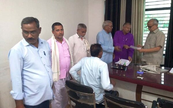 MLA Dr. Subhash Garg assured to solve the problems