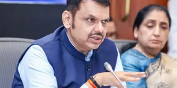 आपदा प्रबंधन के लिए महाराष्ट्र एआई आधारित कमांड और कंट्रोल सिस्टम विकसित करेगा : सीएम फडणवीस