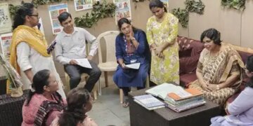 Mumbai: NCW chief visits one stop center for women victims of violence