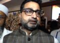 Muslim religious leader supports CM Yogi's statement, says - it is not right to offer namaz in public places