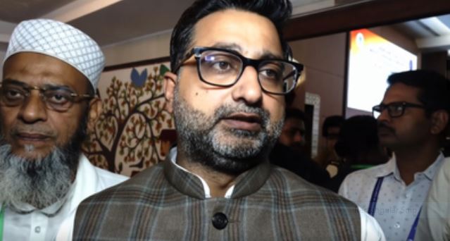 Muslim religious leader supports CM Yogi's statement, says - it is not right to offer namaz in public places