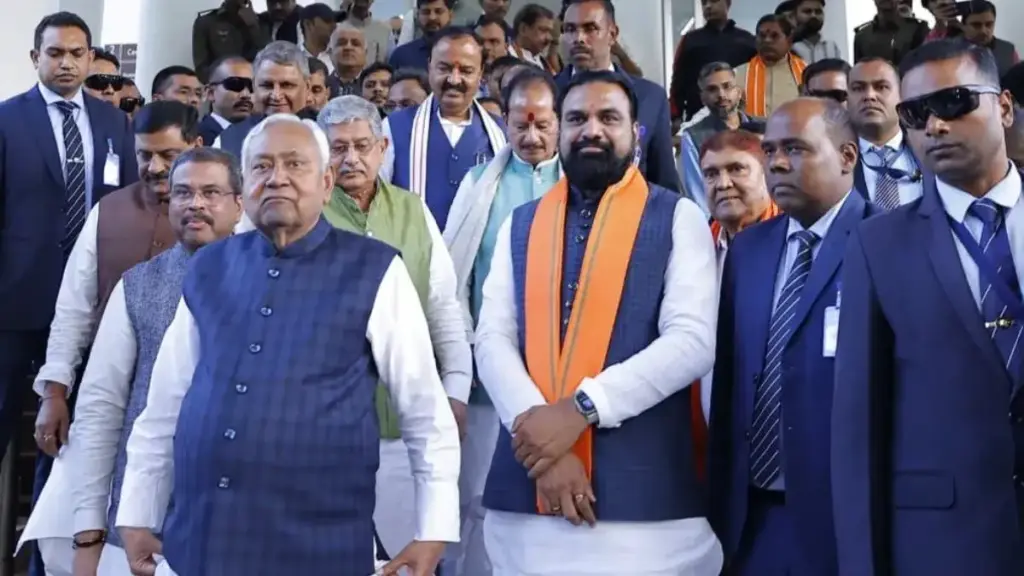 New cabinet of Nitish government! 10 close leaders got place, political debate increased due to 2 shocking names