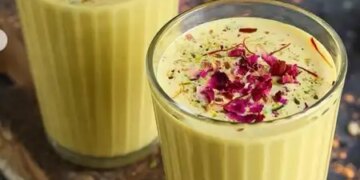 Not only taste, Thandai is the king of coolness and energy, body and mind will remain fresh in summer.