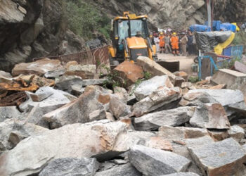 One dead, another injured due to rock fall in Sonprayag on Kedarnath Yatra route