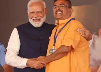 पीएम मोदी ने सुवेंदु अधिकारी को दी बधाई, कहा- सांस्कृतिक पुनरोदय की ओर बंगाल