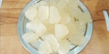 Petha murabba will save you from heat stroke in summer, will keep the body cool and will also strengthen digestion.