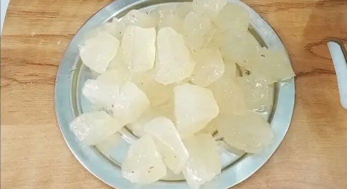 Petha murabba will save you from heat stroke in summer, will keep the body cool and will also strengthen digestion.