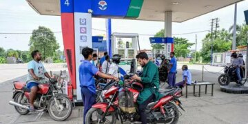 Petrol Diesel Price Hike: The general public got a shock again, fuel prices increased after 5 days, see what is the new price in your city.