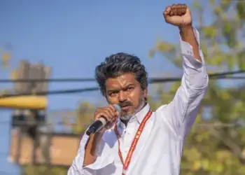 Political tussle over government formation in Tamil Nadu, TVK's strong demonstration, many workers detained