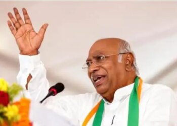 Political uproar over 'Melody Chocolate' gift to Meloni, Kharge said - 'The youth of the country are troubled by unemployment and the PM...'
