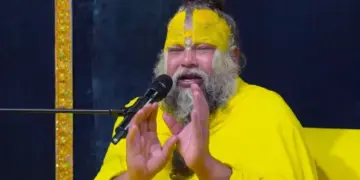 Premanand Maharaj's answer: Are humans and Shri Krishna the same? Deep spiritual message received on devotees' question