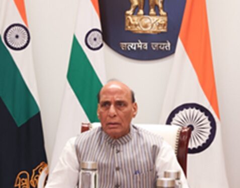 Rajnath Singh praised the joint rescue team on the successful rescue of 300 tourists in Gulmarg.
