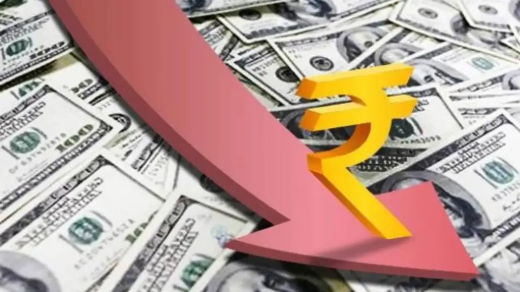 Rupee came to all time low, know in exclusive footage, the price of 1 dollar became 95 rupees 50 paise, due to this there is a danger of inflation increasing.