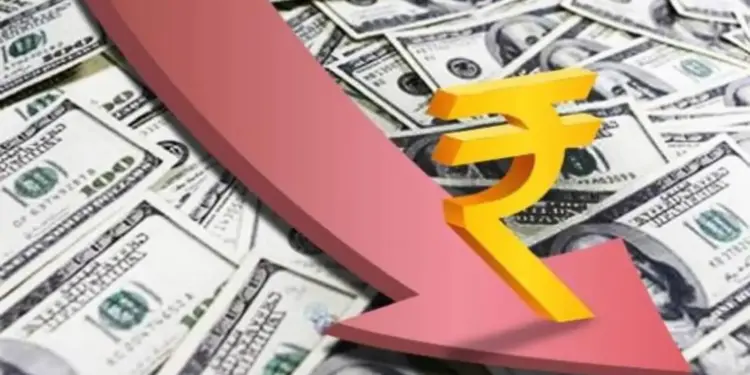 Rupee came to all time low, know in exclusive footage, the price of 1 dollar became 95 rupees 50 paise, due to this there is a danger of inflation increasing.