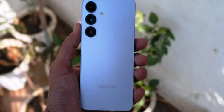 Samsung Galaxy S25 Price Cut: Thousands of discounts on flagship smartphones, you will also order immediately after seeing the offer.