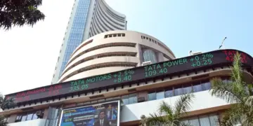 Share Market Opening: Great start in the market on weekly expiry today! Sensex rises 350 points, Nifty crosses 23,700