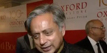 Shashi Tharoor welcomed the high level committee on demographic change, said - statistics first, politics later