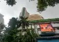 Stock Market Opening: Greenery in the market on the last trading day of the week, Sensex rose by 300 points, Nifty also rose.