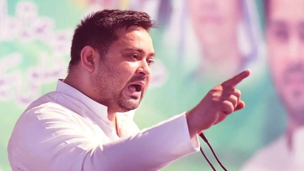 Tejashwi Yadav|Bihar Crime News|Patna Blackout| Bihar Mock Drill | Bihar News: Tejashwi Yadav raised questions on the murder of a businessman during 'blackout' in Patna. News Track in Hindi