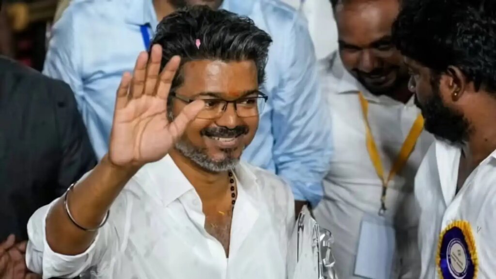 Thalapati Vijay will become the Chief Minister tomorrow! Oath ceremony fixed at 11 am, Governor extended invitation to form government