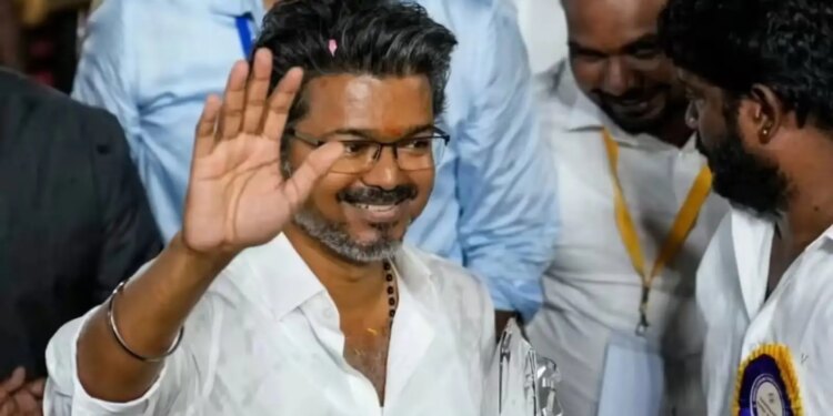 Thalapati Vijay will become the Chief Minister tomorrow! Oath ceremony fixed at 11 am, Governor extended invitation to form government