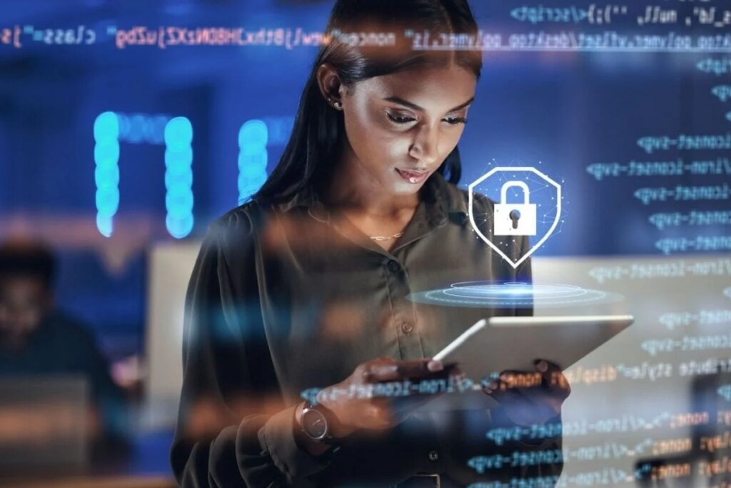 These cyber safety tips are important for women