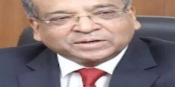 Tragic accident in Hauz Khas, former IAS officer Dhanendra Kumar dies after house fire
