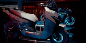 Tesseract electric scooter (1)