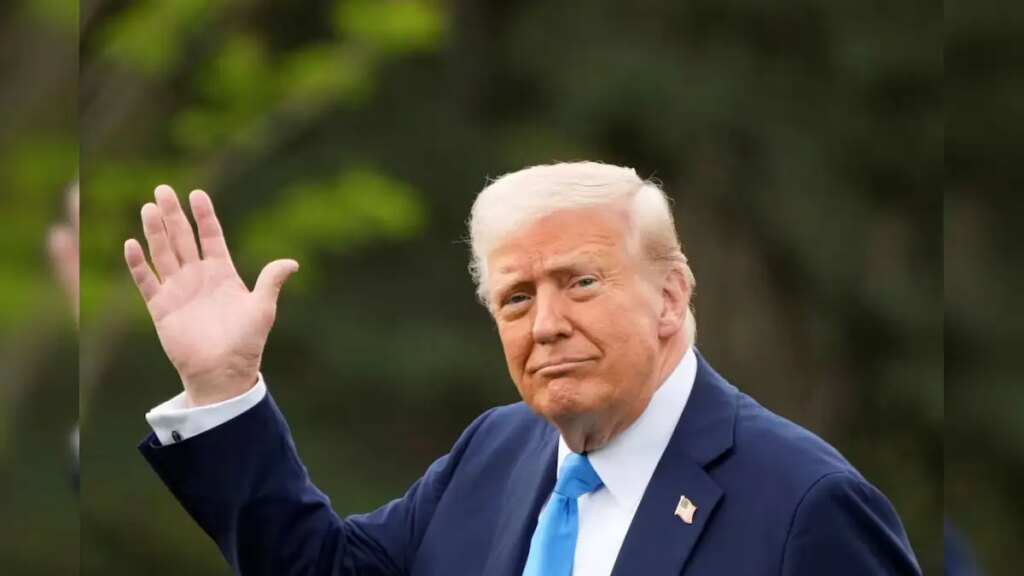 Wall Street was also stunned: Donald Trump bought stocks worth billions of dollars in just 3 months, created a sensation in America