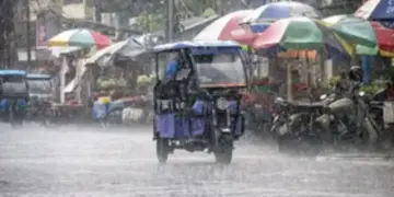 Weather changed suddenly in Delhi-NCR, hail fell after strong storm and rain, life affected.