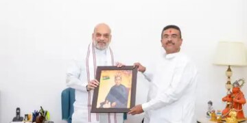 West Bengal CM meets Home Minister, reiterates commitment towards developed Bengal