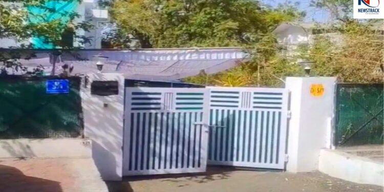 bhopal ips officer daughter suicide case char imli bhopal news|sanjiv kanchan ips aig| mp ips news | IPS Officer Daughter Suicide: Senior IPS officer's daughter committed suicide in VIP area 'Char Imli' of Bhopal. News Track in Hindi