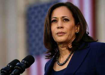 ≡ 7 interesting facts about Kamala Harris 》 Her Beauty