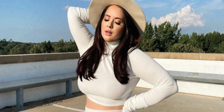 ≡ Reasons to follow Holly Luyah 》 Her Beauty