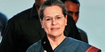 ≡ Top 10 Female Politicians of India 》 Her Beauty