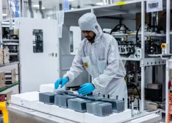 Adani Solar achieved a big achievement, got the highest position in the global solar module ranking; The only Indian company to be included in the top-10